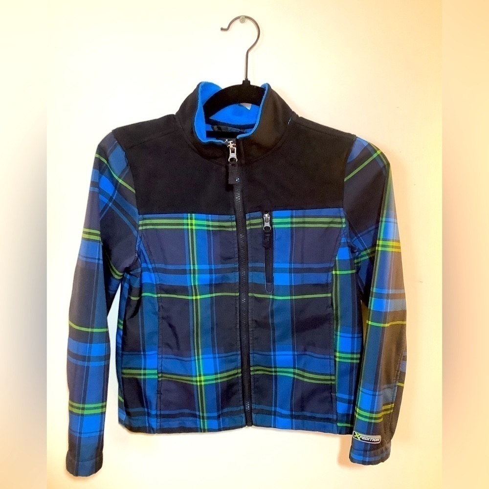 Size 8  fleece lined jacket with 3 pockets and water resistant shell.